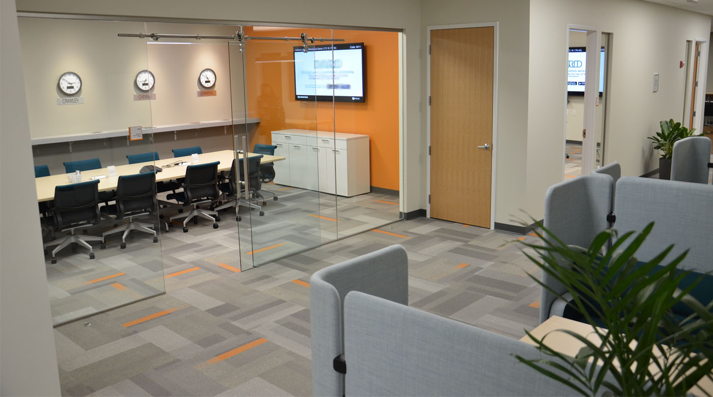 Office space and move coordinator image for science and technology company