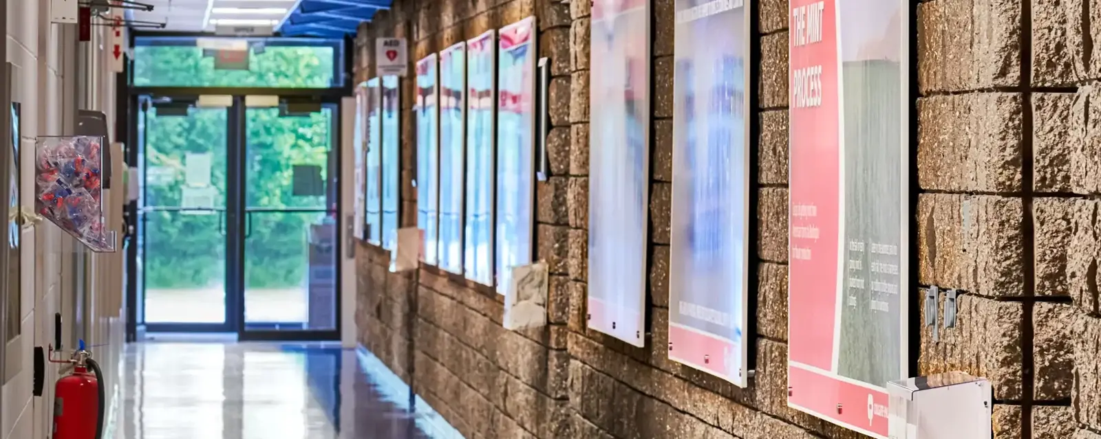 Facility Managers decorative corridor space in corporate office