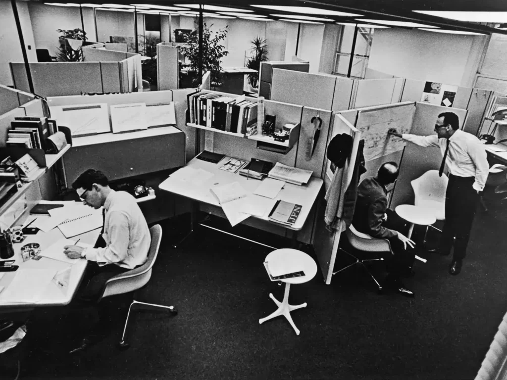 Action office plan design of older workers in black and white